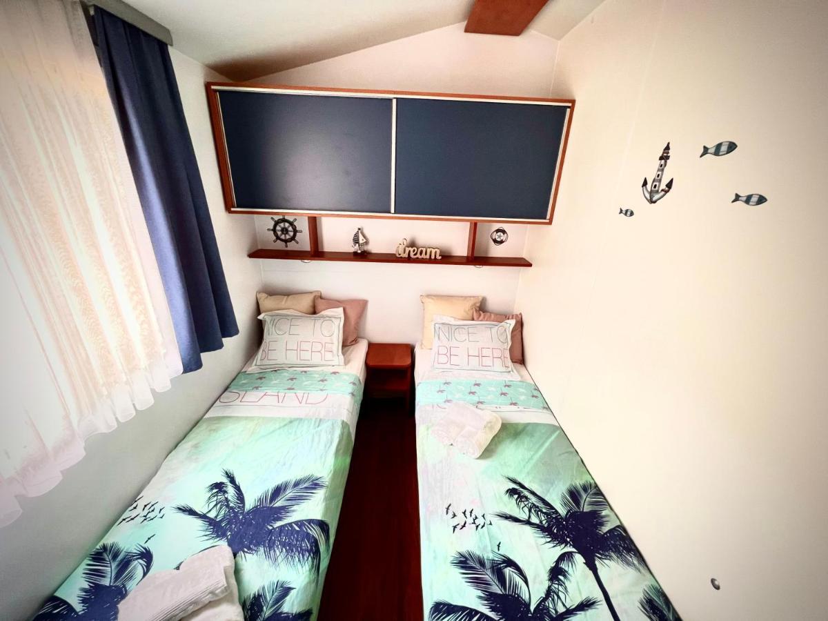 Mobile Home Nebo Luxus Кленовица Экстерьер фото
